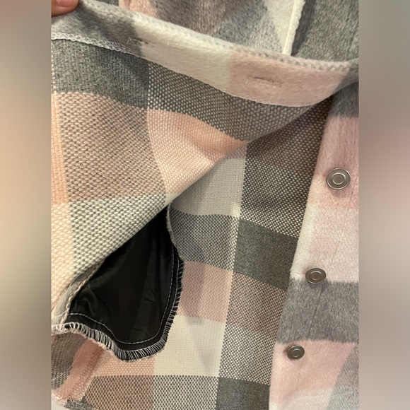 bundle of 2 checkered pattern shacket (pink and red) - Picture 6 of 12